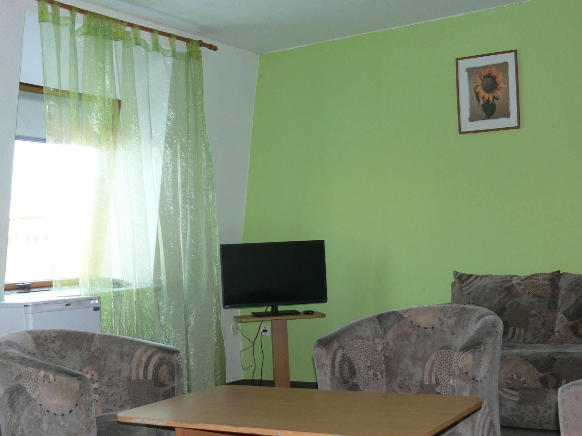 Penzion Agrothermal Bešeňová Esterno foto