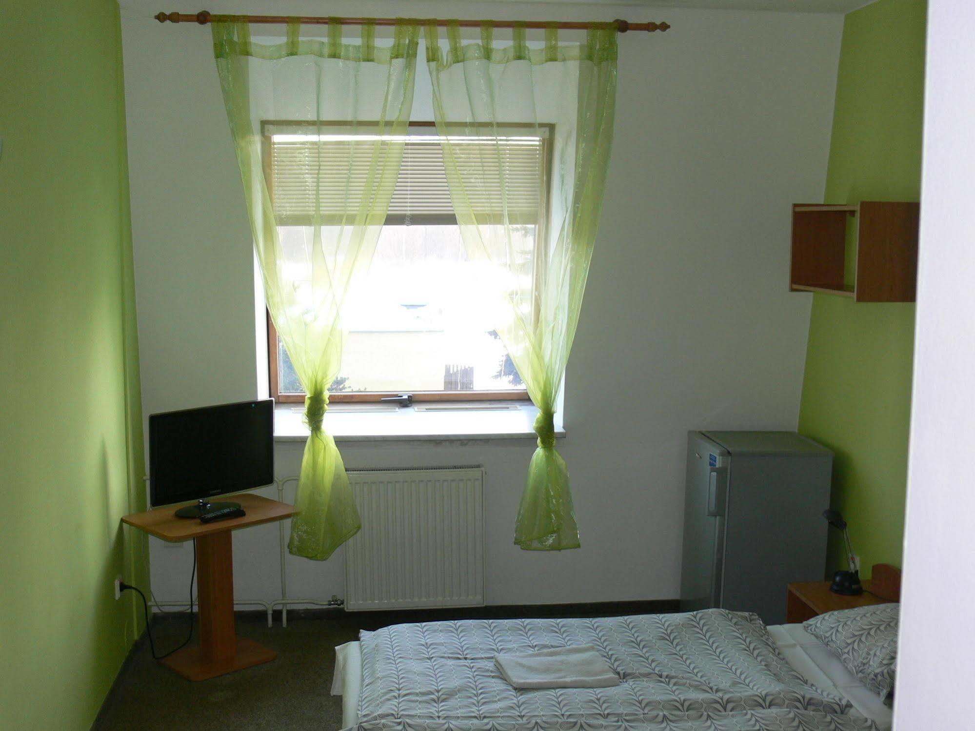 Penzion Agrothermal Bešeňová Esterno foto