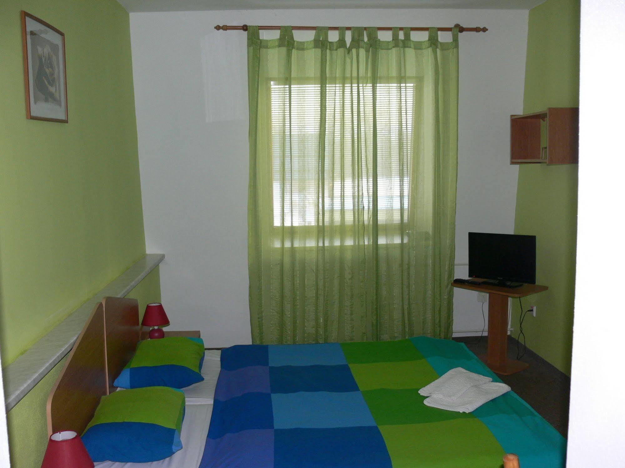 Penzion Agrothermal Bešeňová Esterno foto